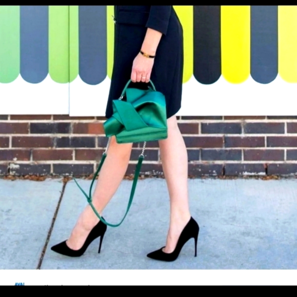 Steve Madden Daisie Pumps in Black Suede